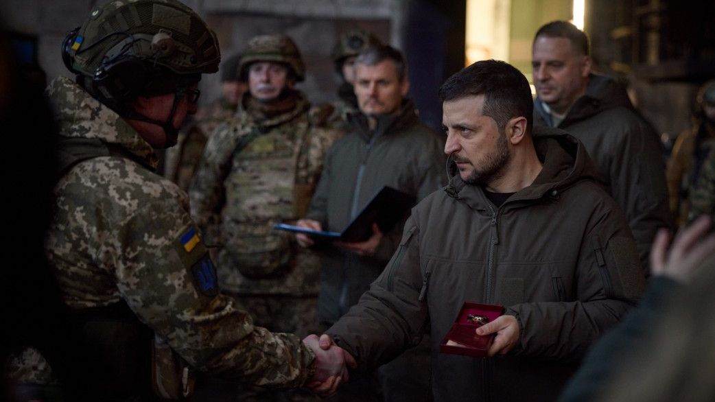 Zelenskyj zbavil funkce vysoce postaveného ukrajinského velitele